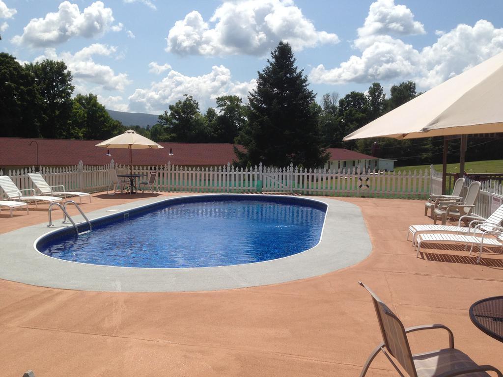 Four Winds Country Motel Manchester Extérieur photo