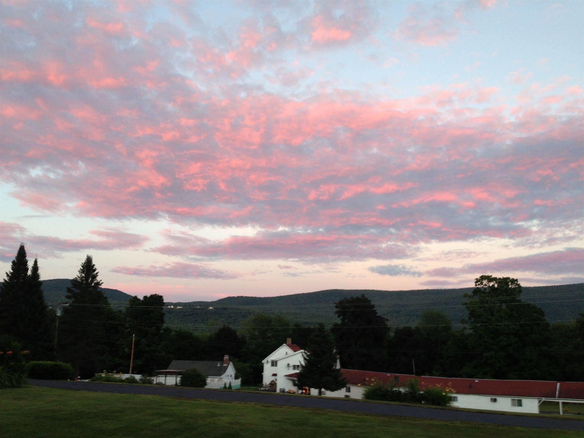 Four Winds Country Motel Manchester Extérieur photo