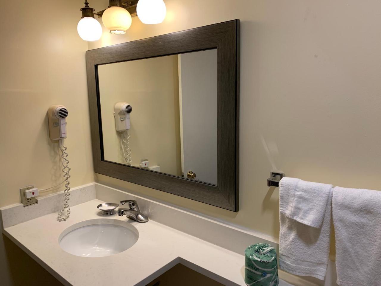 Four Winds Country Motel Manchester Extérieur photo
